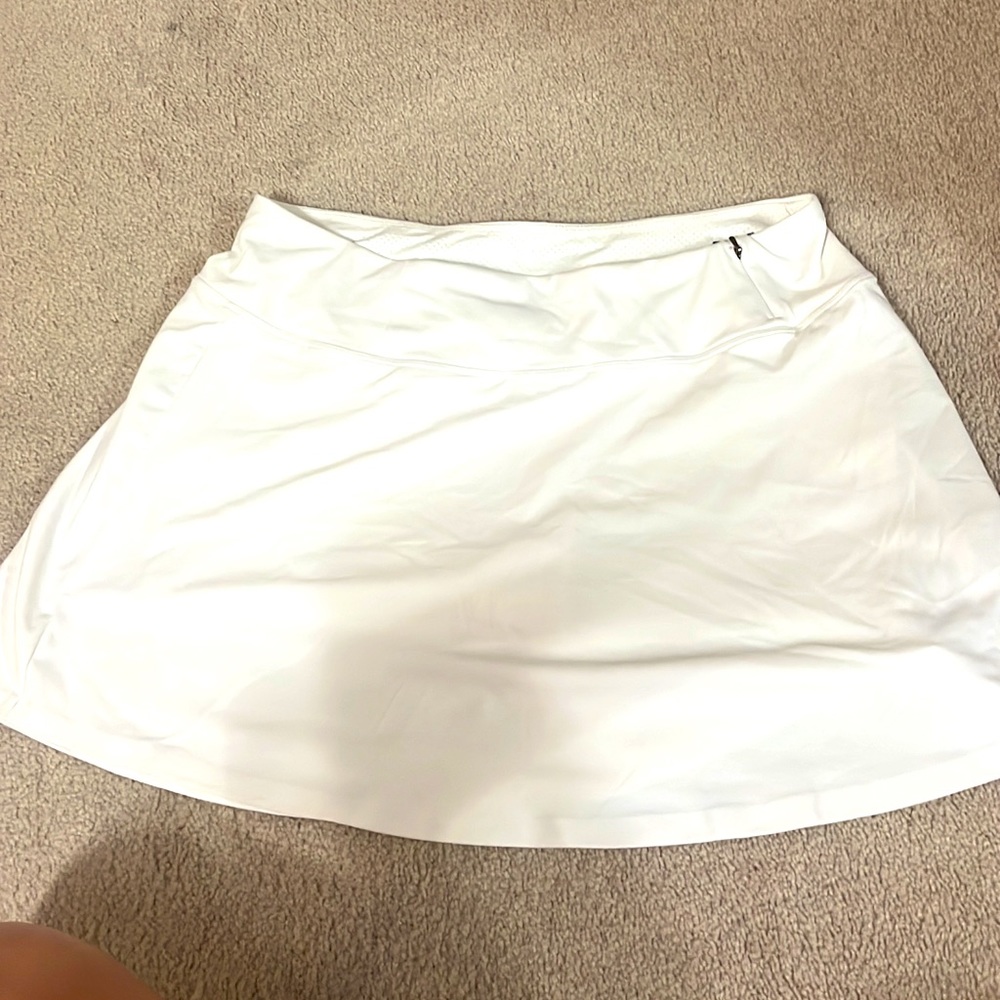 White L calia tennis skirt